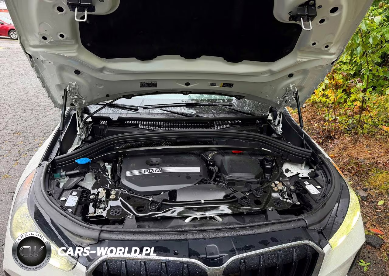 2023 BMW X1 xDrive28I VIN:WBX73EF05P5W16853 - 9