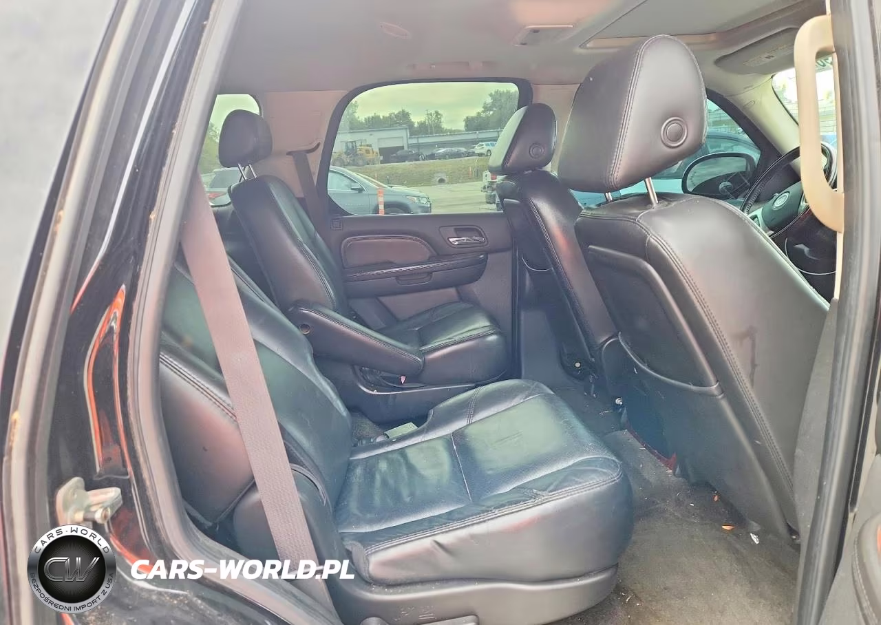 2007 Cadillac Escalade Luxury VIN:1GYFK638X7R296900 - 10