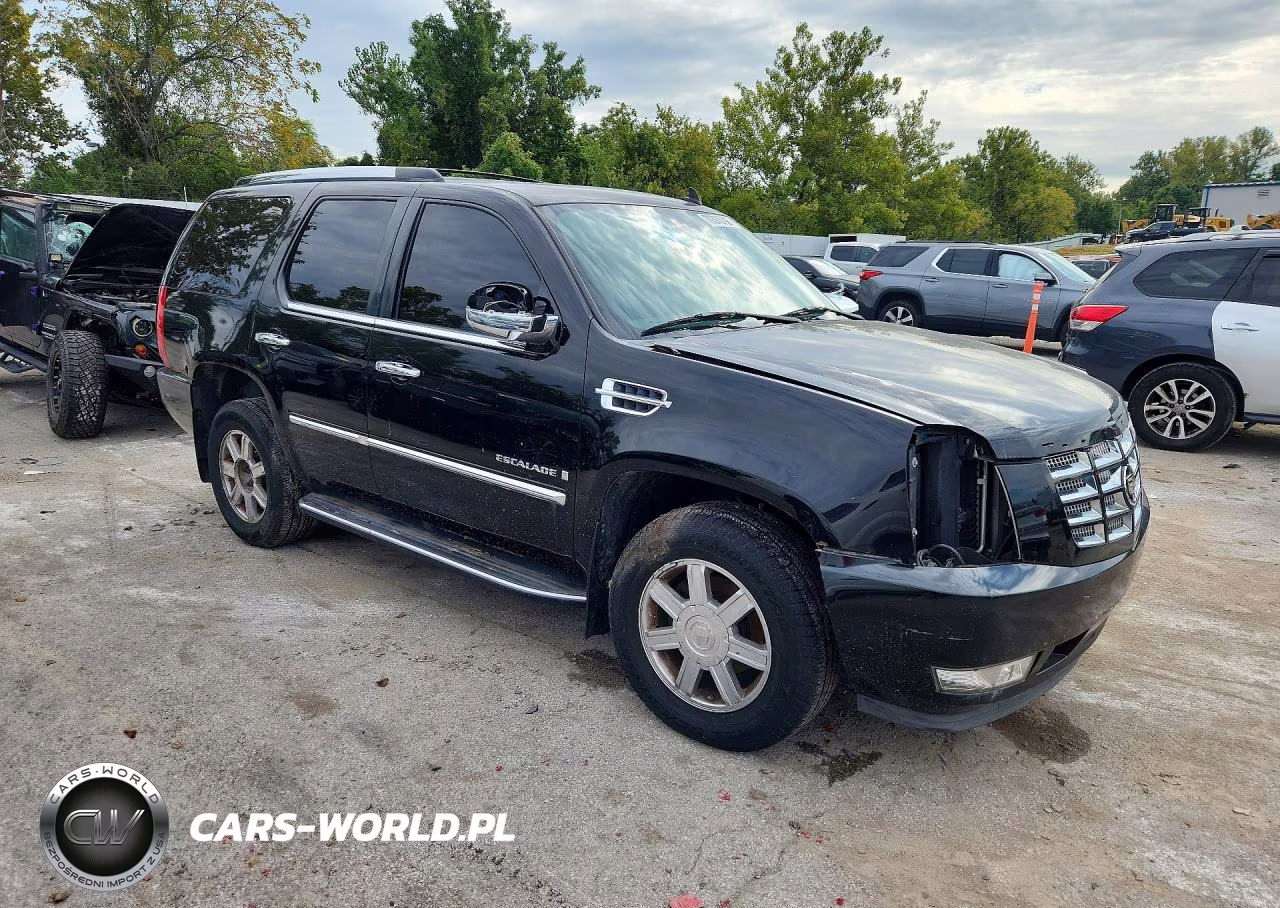 2007 Cadillac Escalade Luxury VIN:1GYFK638X7R296900 - 4