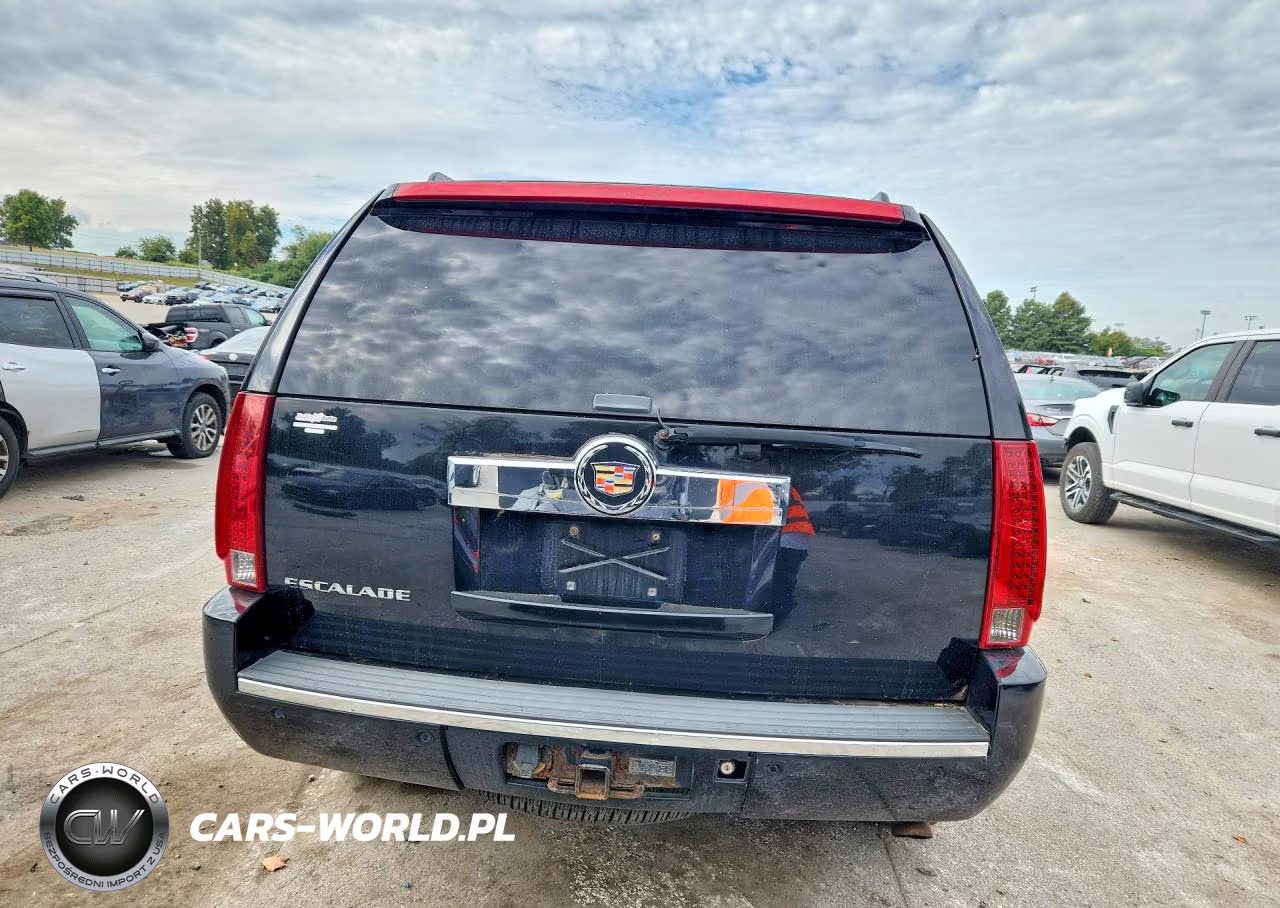 2007 Cadillac Escalade Luxury VIN:1GYFK638X7R296900 - 6