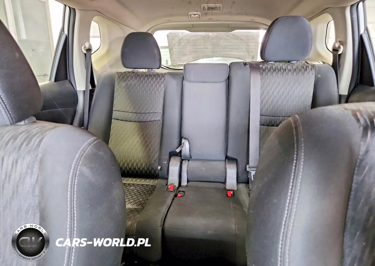 2017 Nissan Rogue S VIN:KNMAT2MV1HP530123 - 10