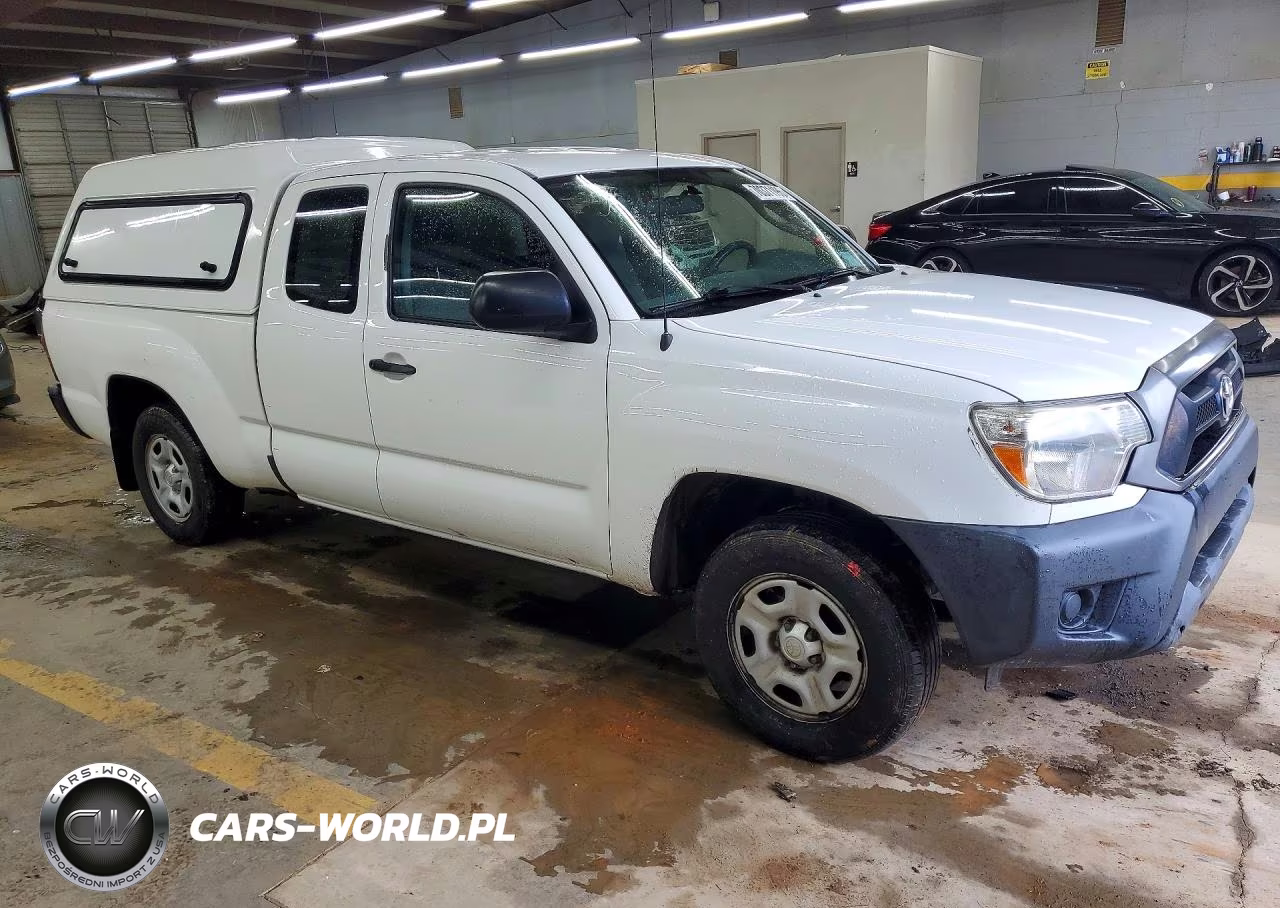 2015 Toyota Tacoma Base VIN:5TFTX4CN5FX055597 - 4