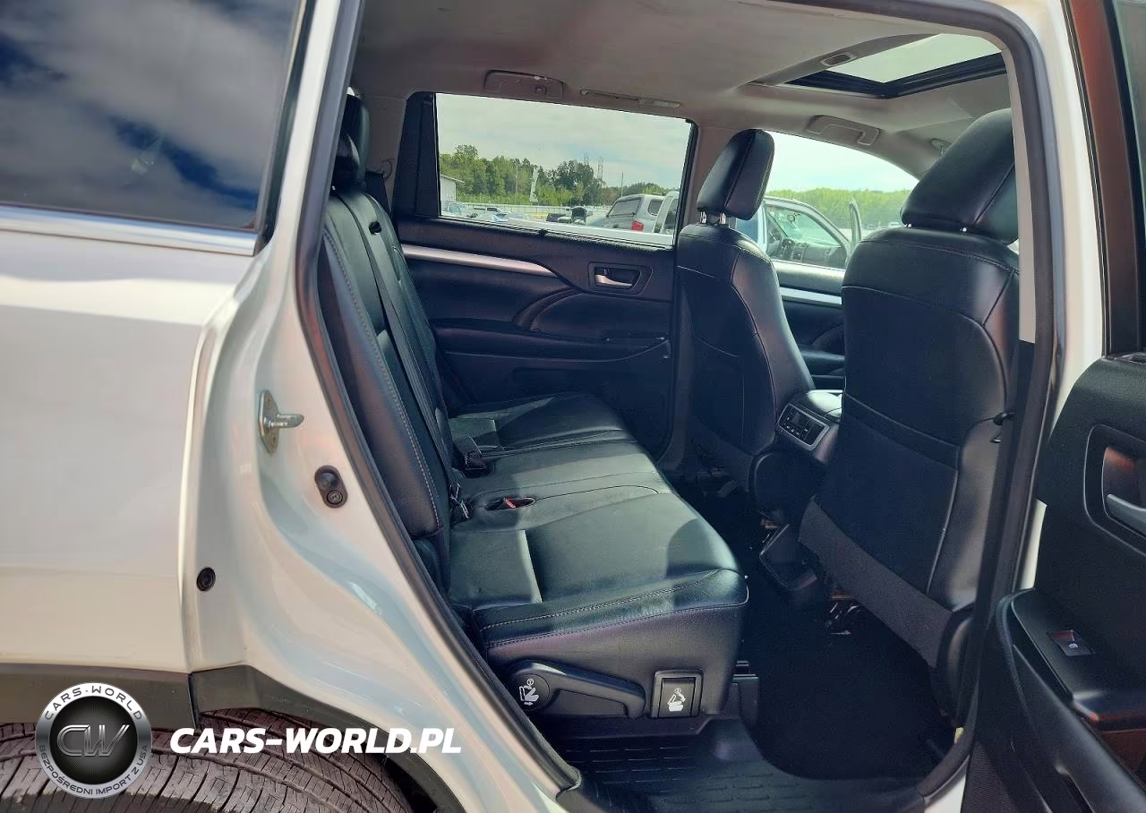 2018 Toyota Highlander Xle VIN:5TDJZRFH6JS801879 - 11