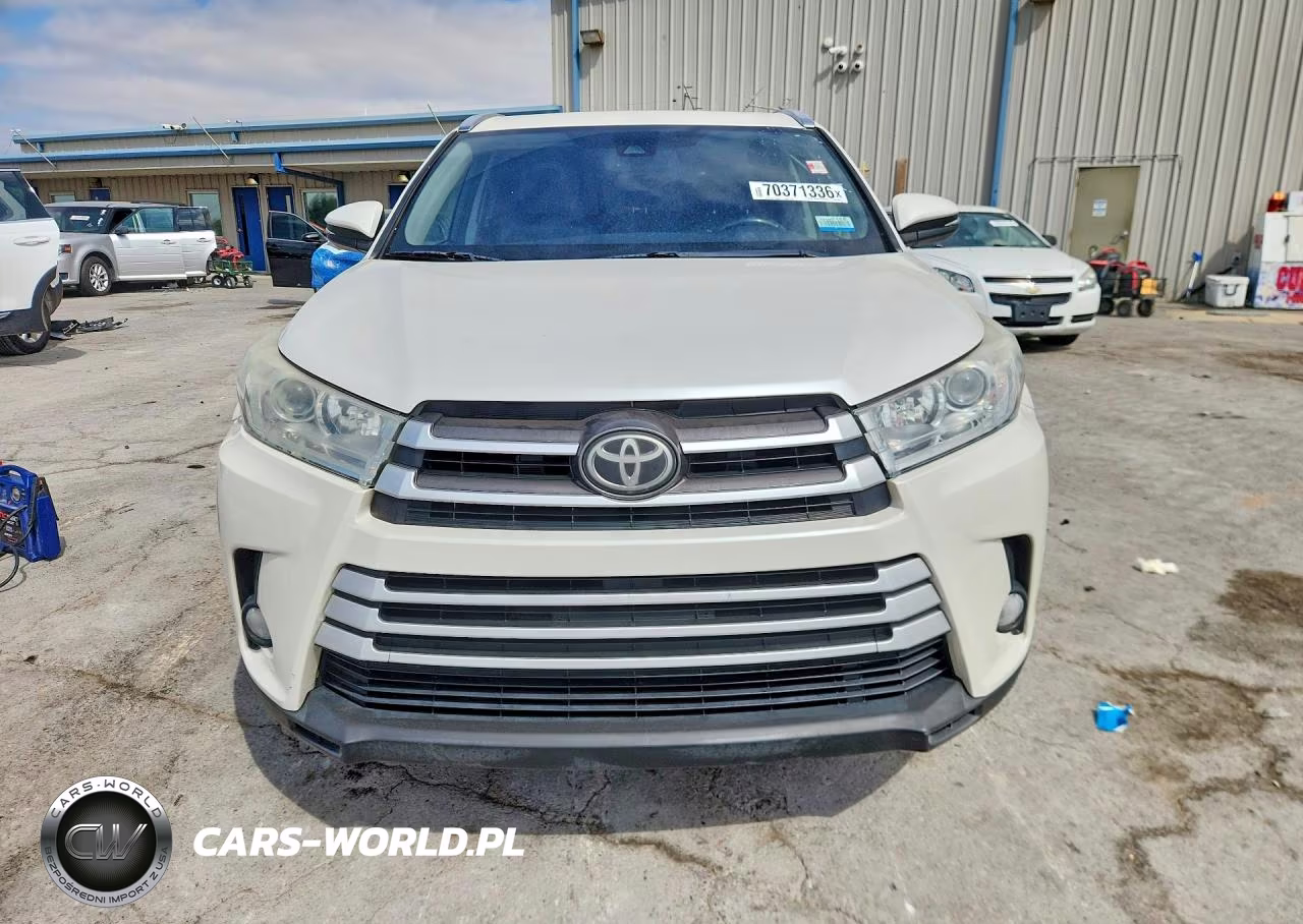 2018 Toyota Highlander Xle VIN:5TDJZRFH6JS801879 - 5