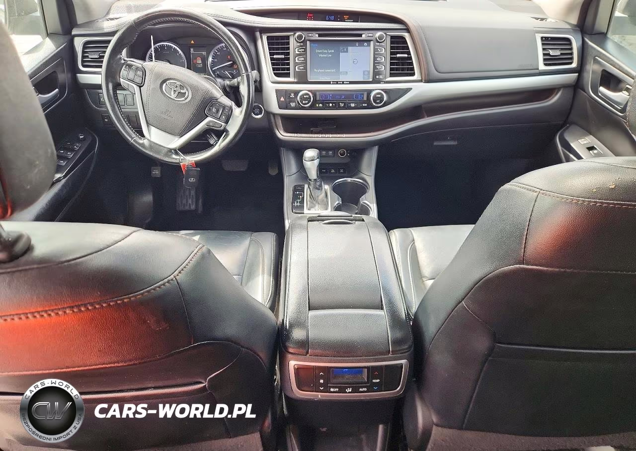 2018 Toyota Highlander Xle VIN:5TDJZRFH6JS801879 - 8
