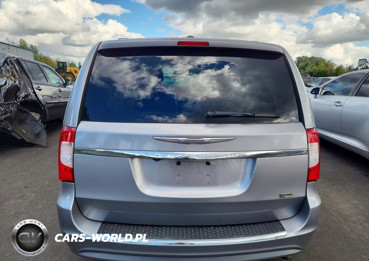 2014 Chrysler Town & Country Touring VIN:2C4RC1BG9ER247044 - 6