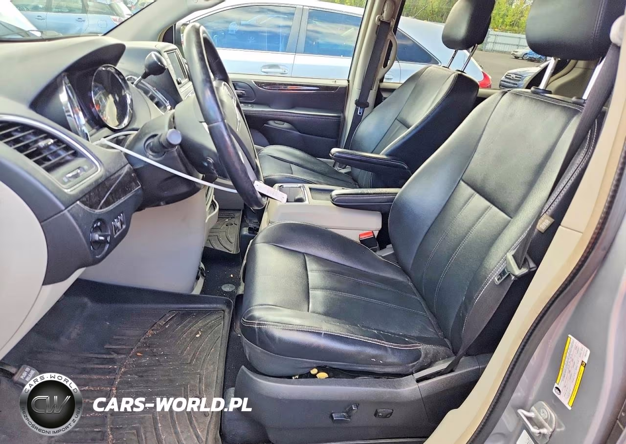 2014 Chrysler Town & Country Touring VIN:2C4RC1BG9ER247044 - 7