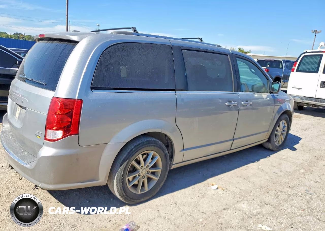 2019 Dodge Grand Caravan Sxt VIN:2C4RDGCG4KR716390 - 3