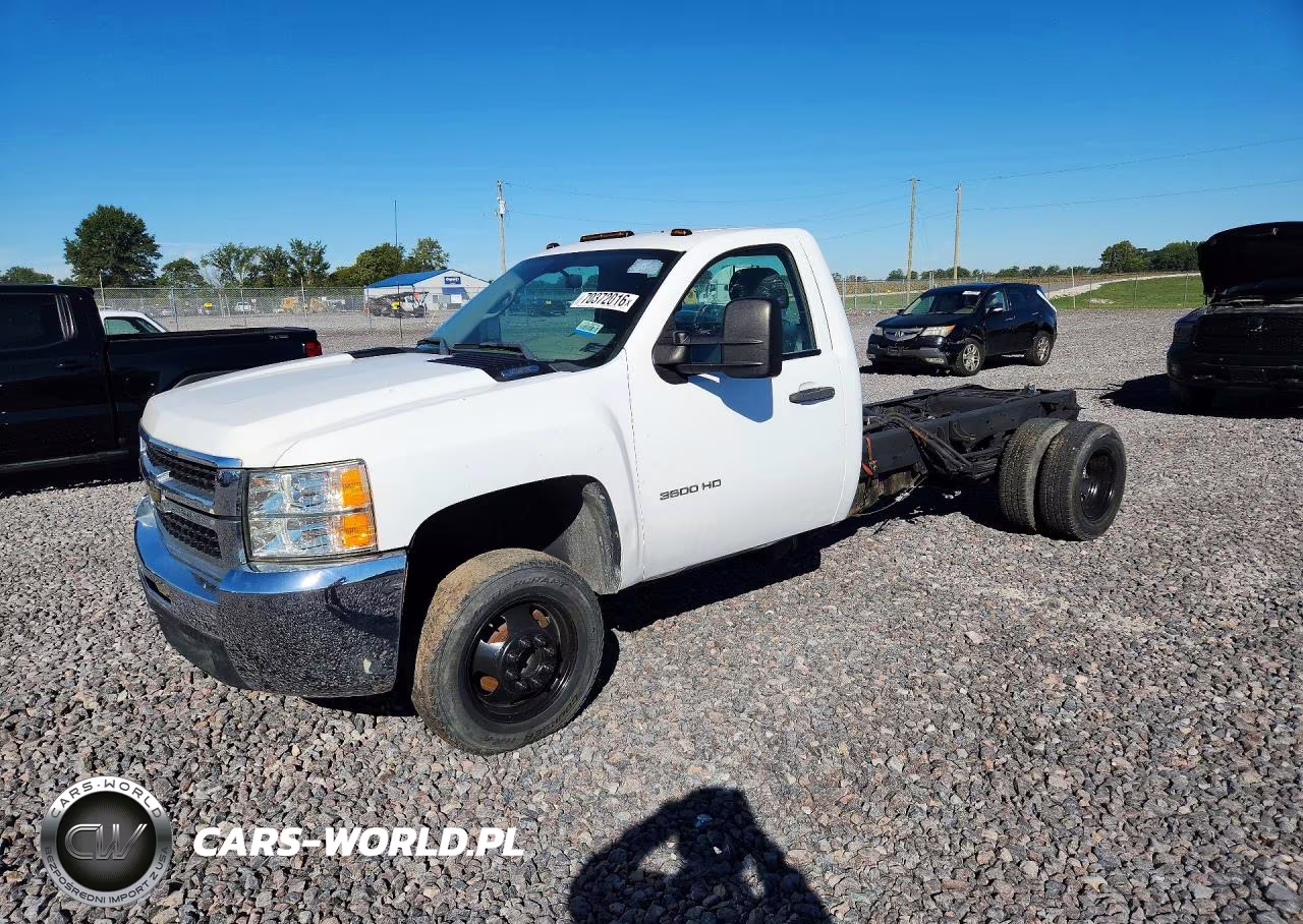 2010 Chevrolet Silverado K3500 VIN:1GB6KZBKXAF133939 - 1
