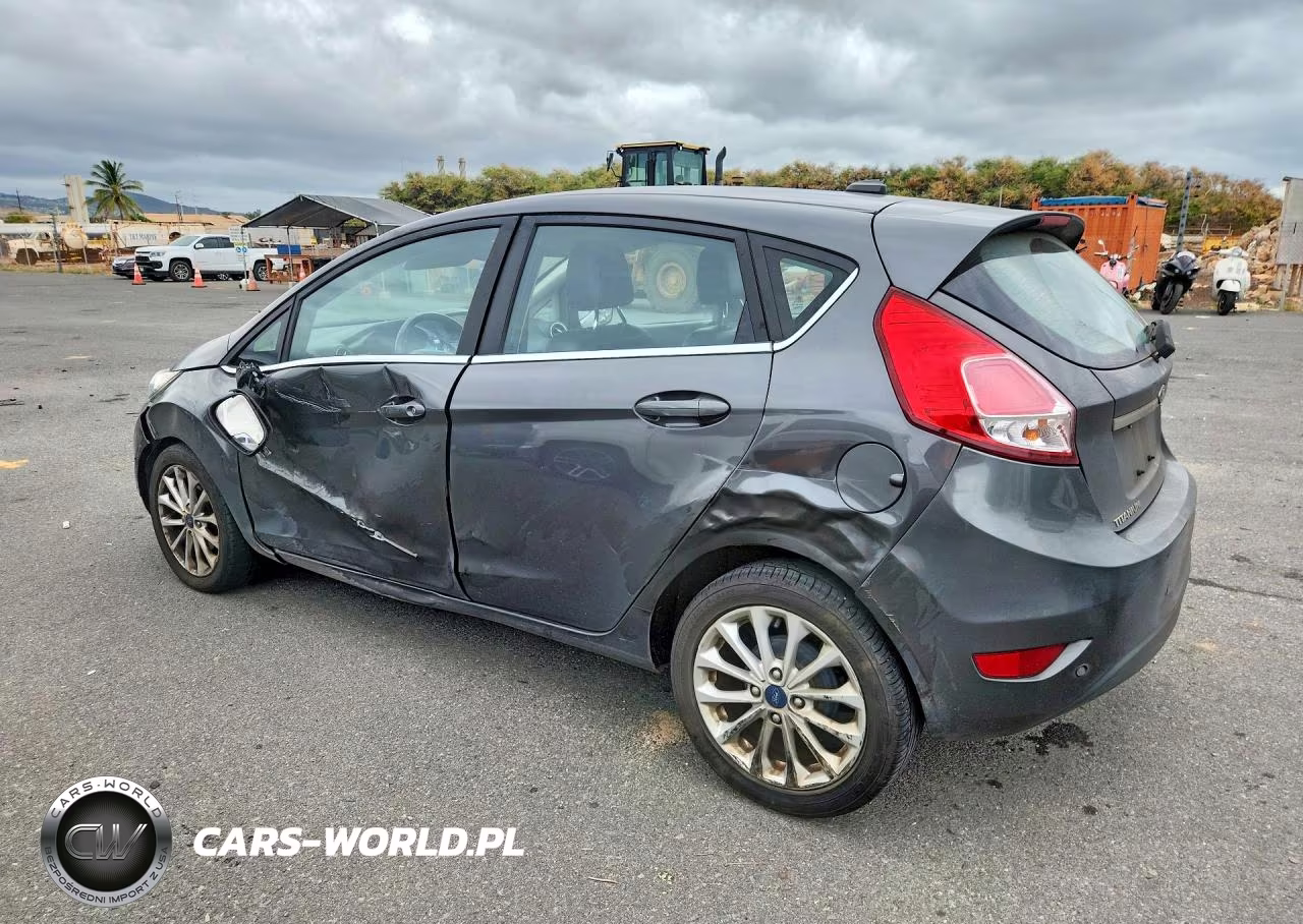 2018 Ford Fiesta Titanium VIN:3FADP4FJXJM105637 - 2