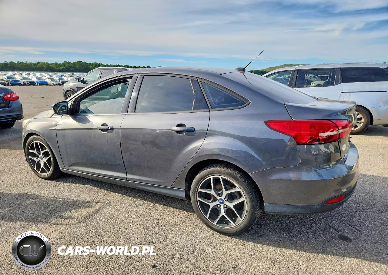 2017 Ford Focus VIN:1FADP3E21HL261940 - 2