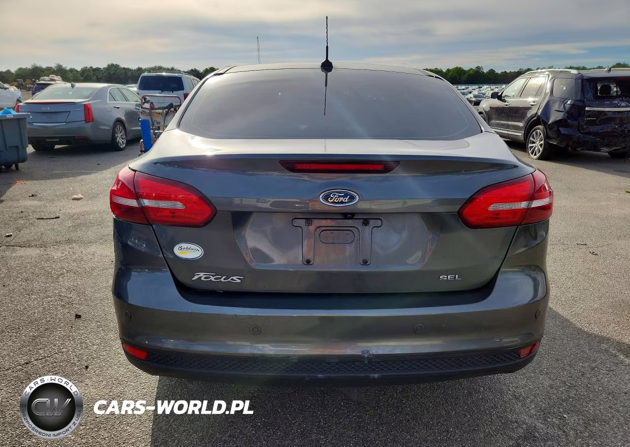 2017 Ford Focus VIN:1FADP3E21HL261940 - 6