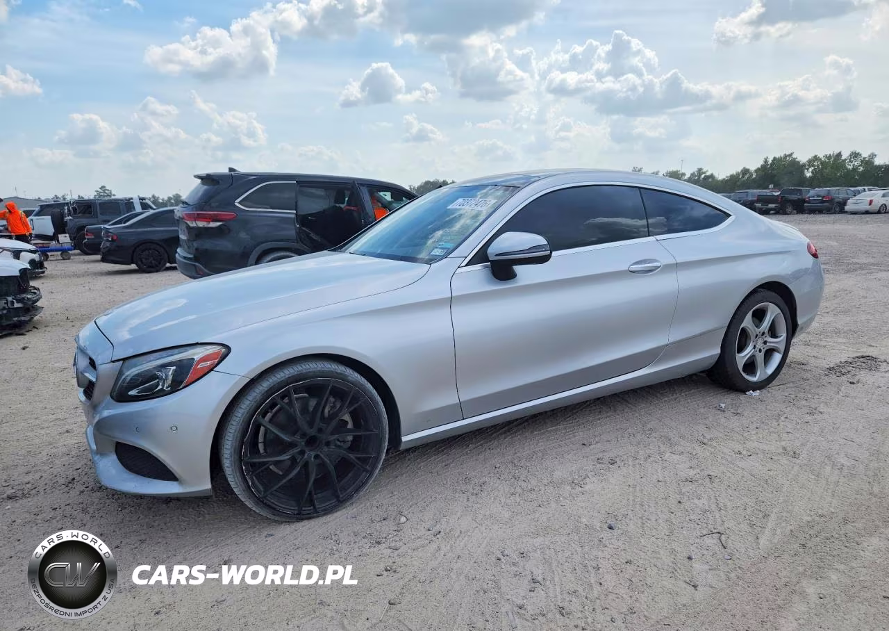 2017 Mercedes-Benz C 300 – zdjęcie 1 z 12