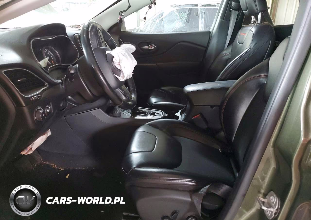 2020 Jeep Cherokee Trailhawk VIN:1C4PJMBN6LD528733 - 7