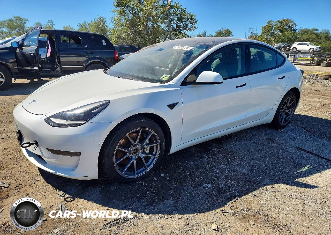2021 Tesla Model 3 – zdjęcie 1 z 13