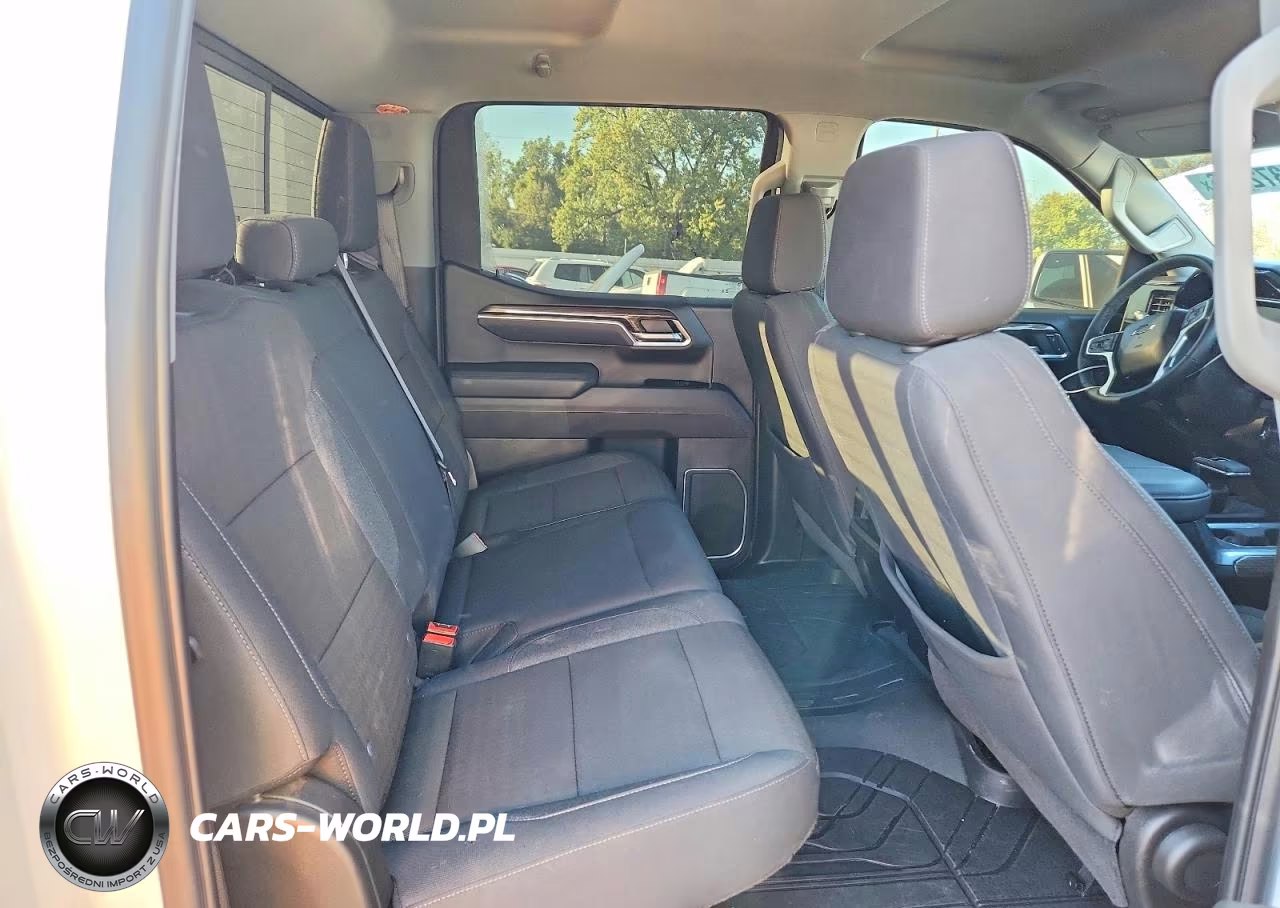 2026 Chevrolet Silverado K1500 Rst VIN:2GCUKEED6T1100164 - 10