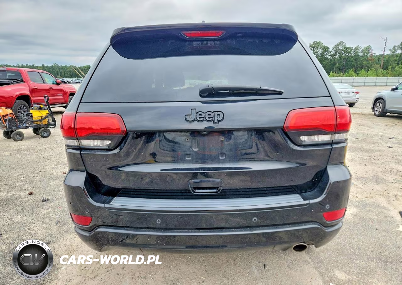 2017 Jeep Grand Cherokee Laredo VIN:1C4RJEAG0HC702858 - 6