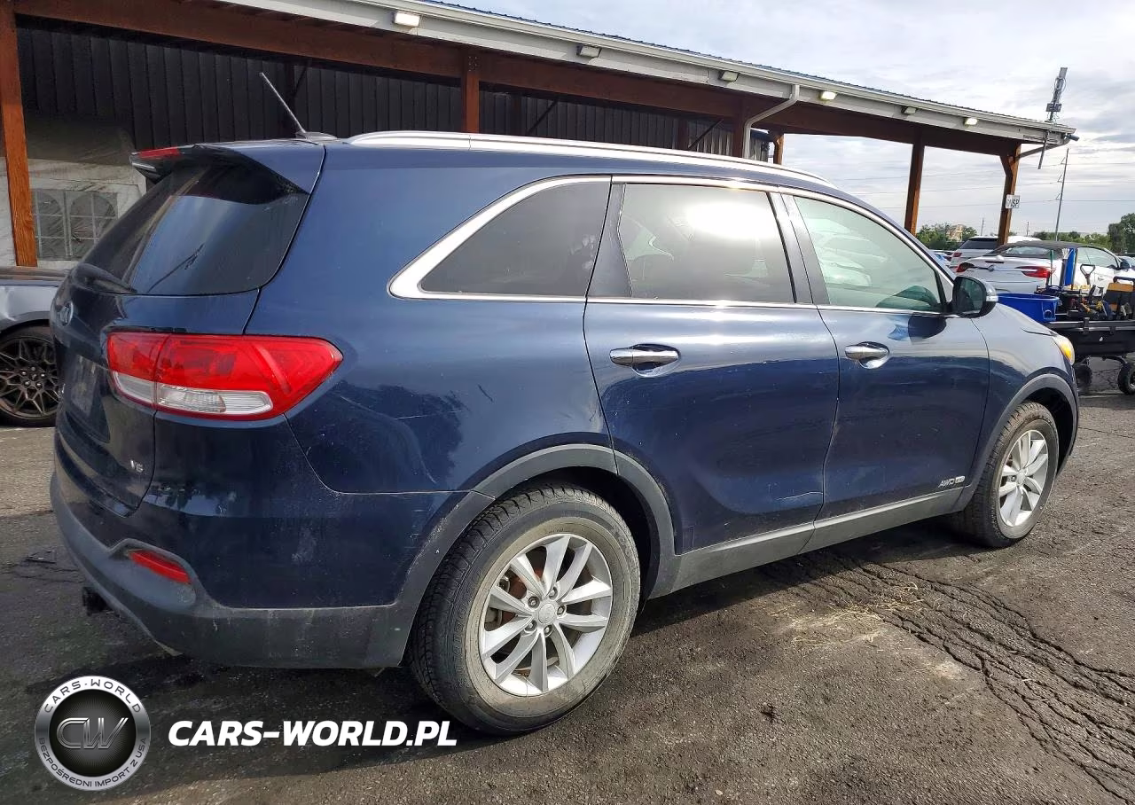 2017 Kia Sorento Lx V6 VIN:5XYPGDA51HG290816 - 3