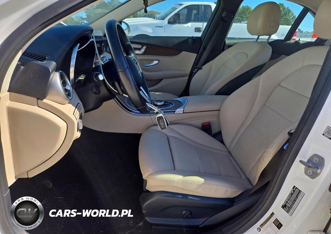 2019 Mercedes-Benz C 300 VIN:WDDWF8DB9KR461009 - 7