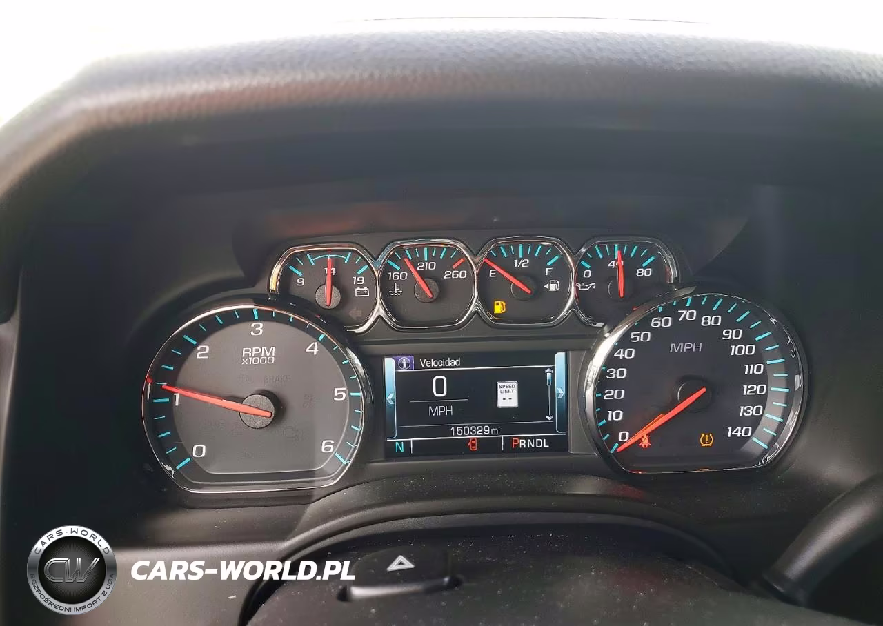 2018 Chevrolet Suburban K1500 Lt VIN:1GNSKHKCXJR377156 - 9