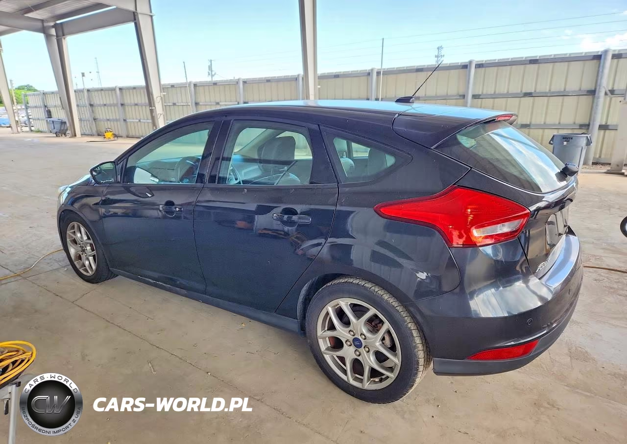 2015 Ford Focus Se VIN:1FADP3K2XFL345515 - 2