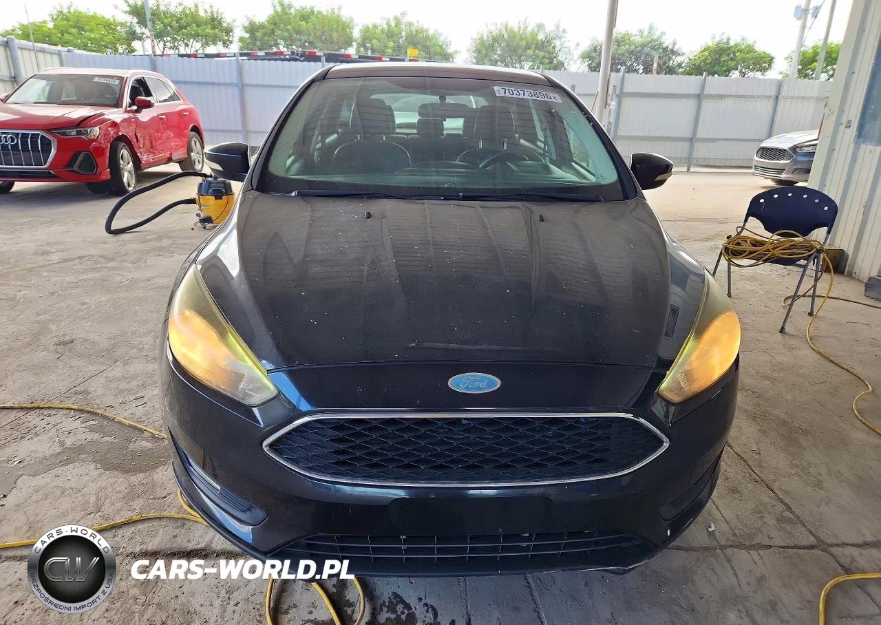 2015 Ford Focus Se VIN:1FADP3K2XFL345515 - 5