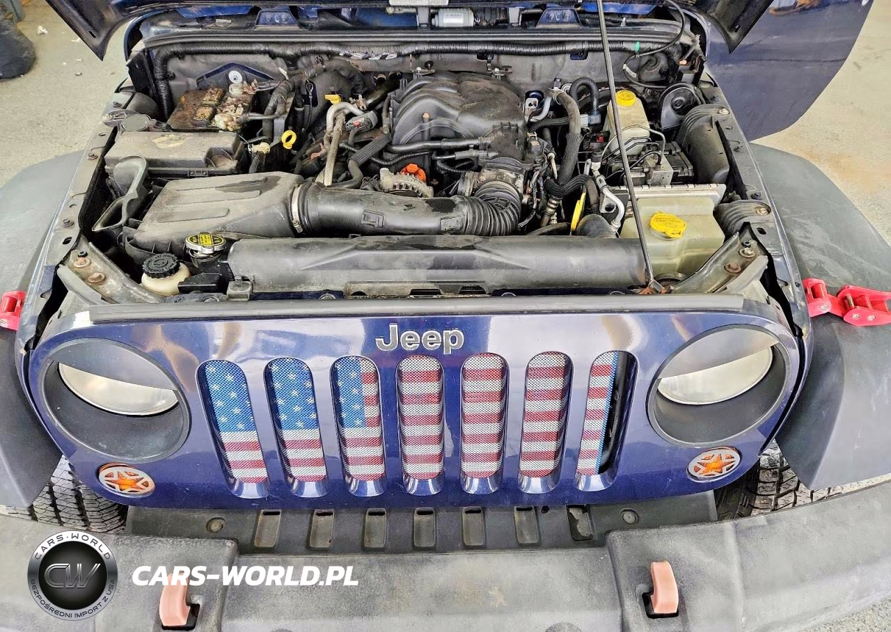 2013 Jeep Wrangler Unlimited Sport VIN:1C4BJWDG8DL537896 - 12