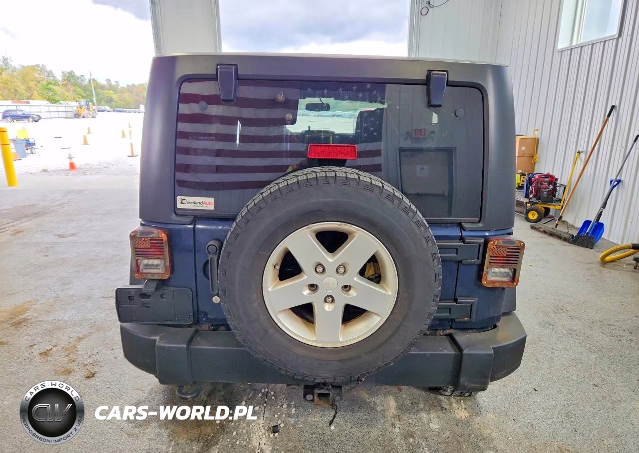 2013 Jeep Wrangler Unlimited Sport VIN:1C4BJWDG8DL537896 - 6