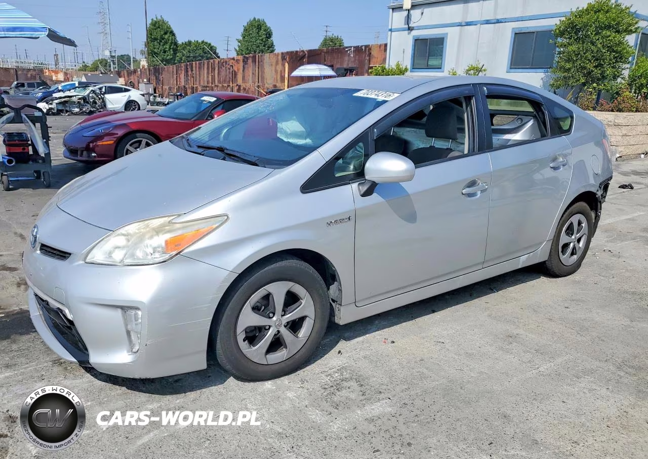 2013 Toyota Prius Two – zdjęcie 1 z 13