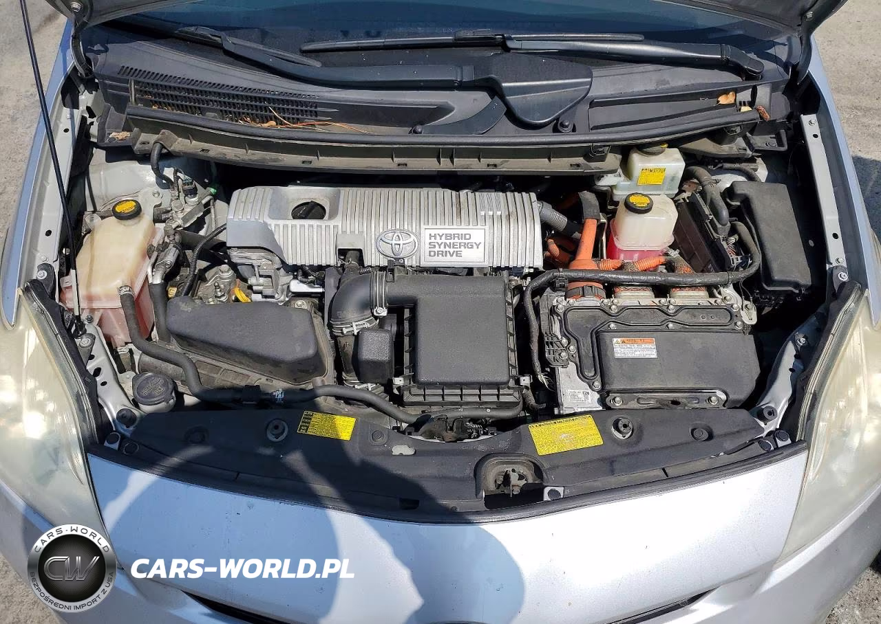 2013 Toyota Prius Two VIN:JTDKN3DU4D0353064 - 11