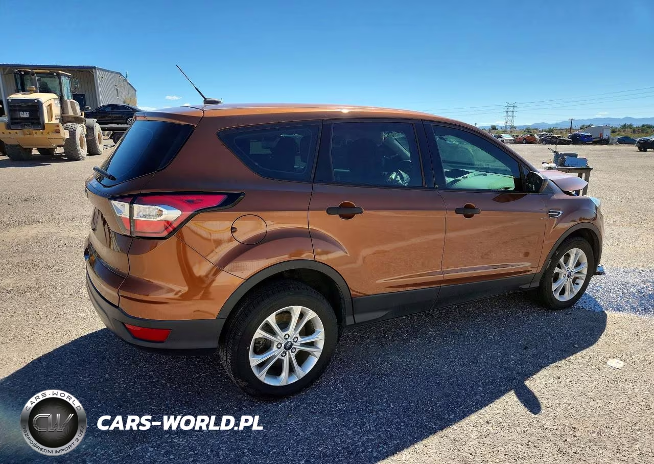 2017 Ford Escape S VIN:1FMCU0F73HUB60511 - 3