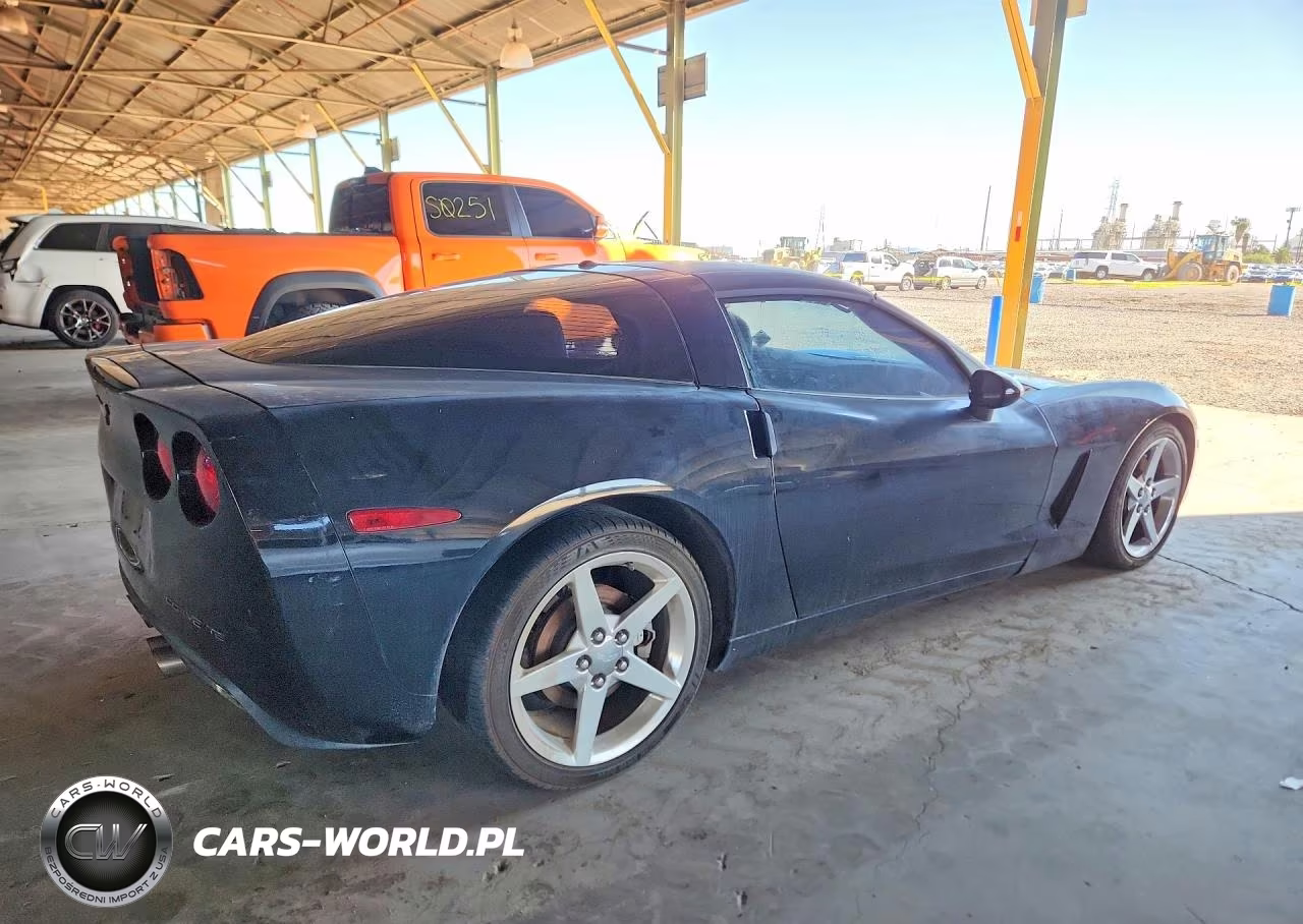2005 Chevrolet Corvette VIN:1G1YY24U155132367 - 3