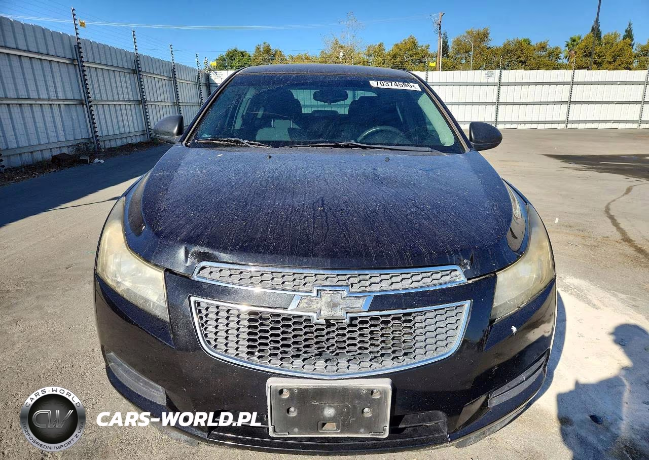 2013 Chevrolet Cruze Ls VIN:1G1PA5SG9D7329143 - 5