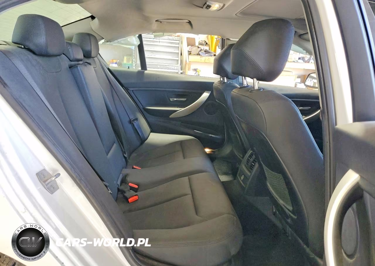 2018 BMW 320 Xi VIN:WBA8A3C53JA492153 - 10