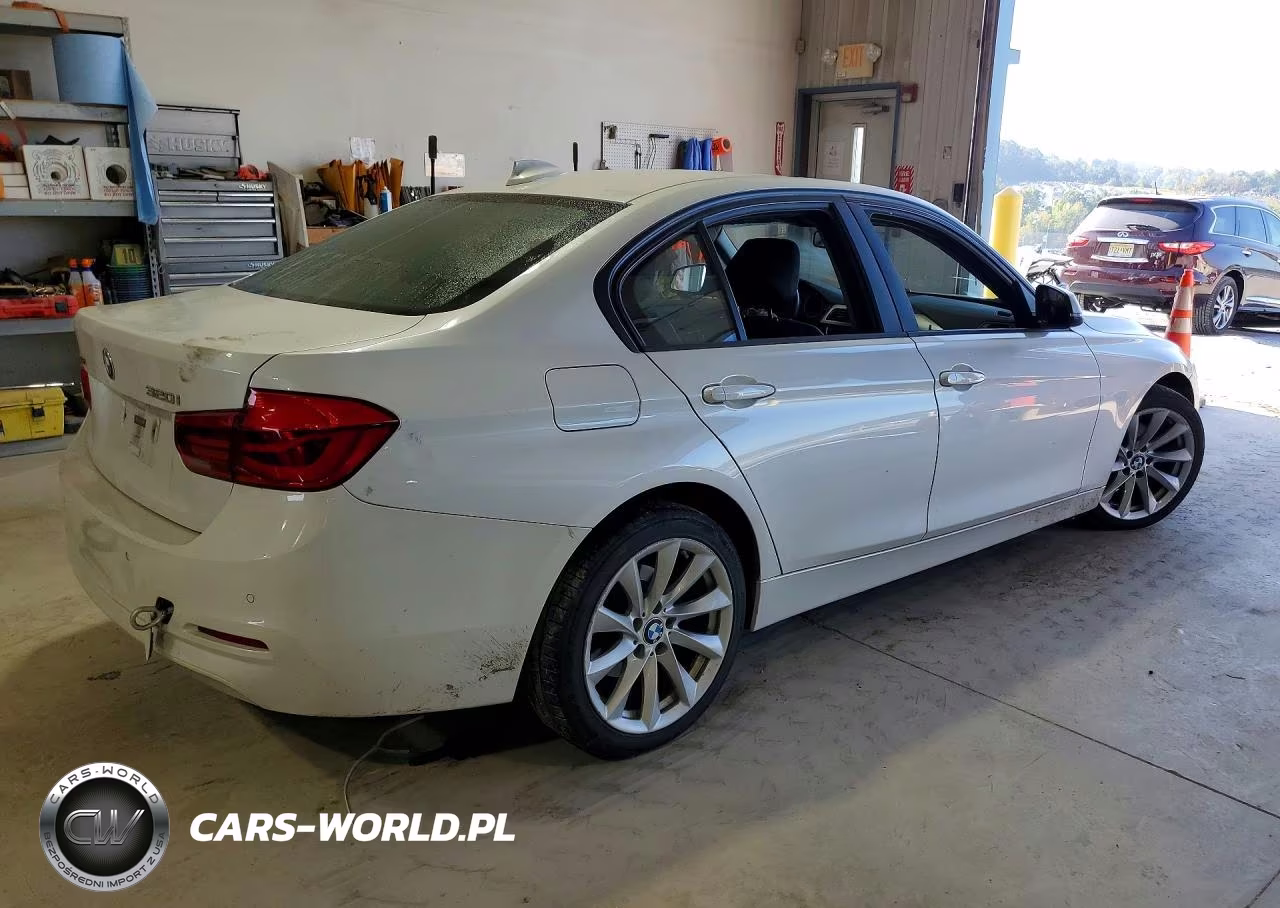 2018 BMW 320 Xi VIN:WBA8A3C53JA492153 - 3