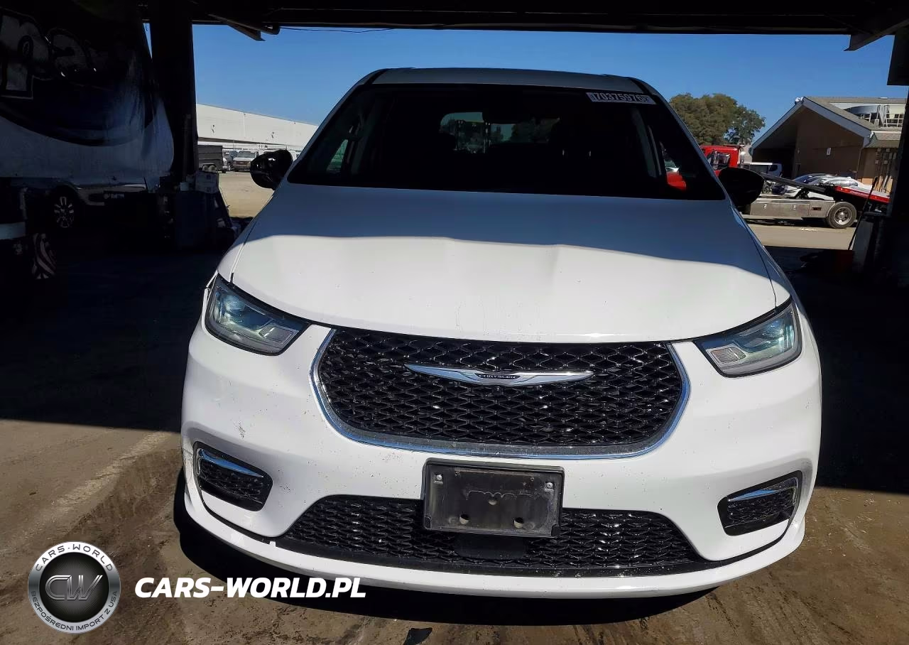 2024 Chrysler Pacifica Touring L VIN:2C4RC1BG2RR106449 - 5