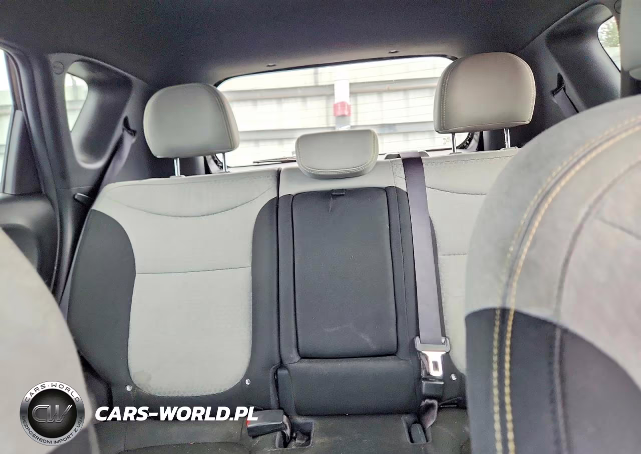 2015 Kia Soul + VIN:KNDJP3A50F7788435 - 10