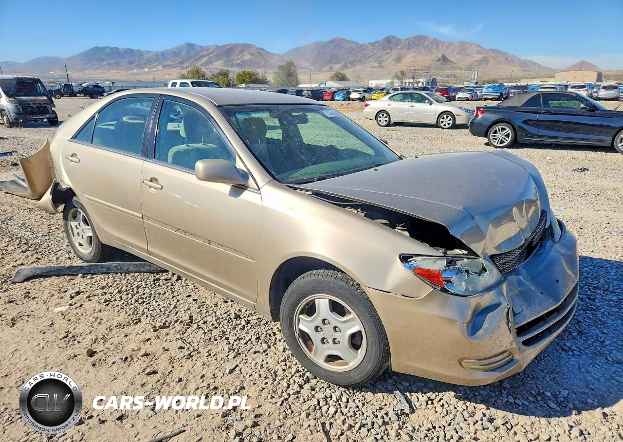 2002 Toyota Camry Le V6 VIN:4T1BF32K62U504518 - 4