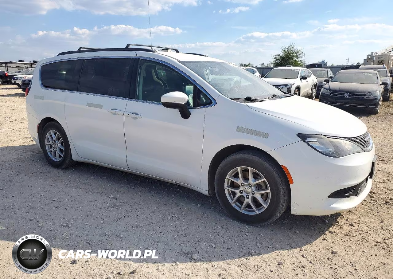 2021 Chrysler Voyager Lxi VIN:2C4RC1DG3MR512052 - 4