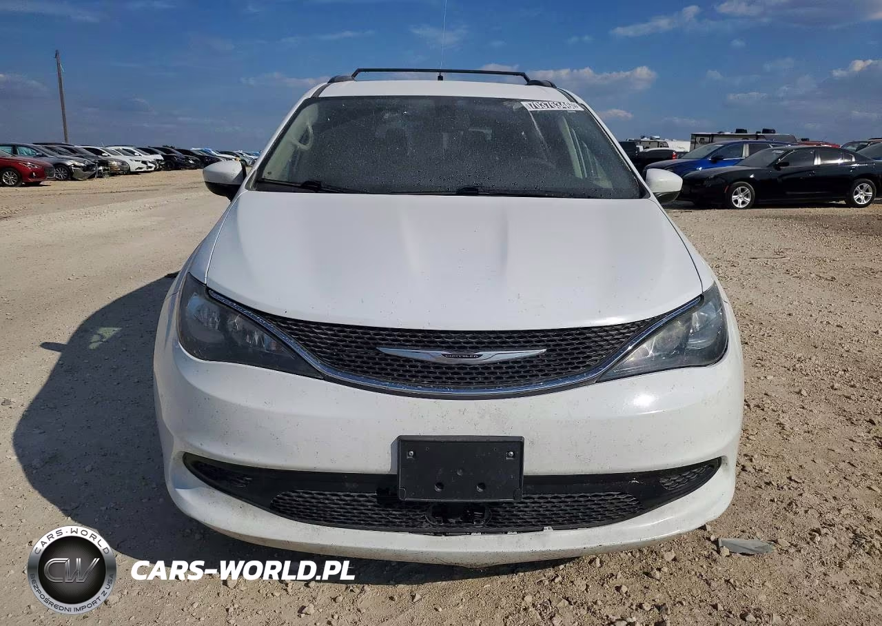 2021 Chrysler Voyager Lxi VIN:2C4RC1DG3MR512052 - 5
