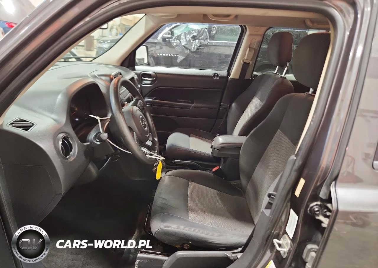 2014 Jeep Patriot Sport VIN:1C4NJPBB3ED758649 - 7