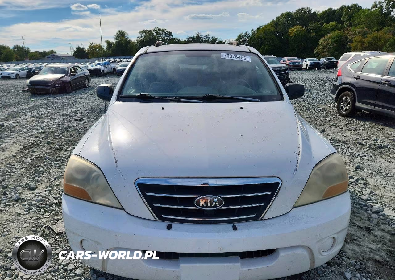 2008 Kia Sorento Base VIN:KNDJD735X85810842 - 5