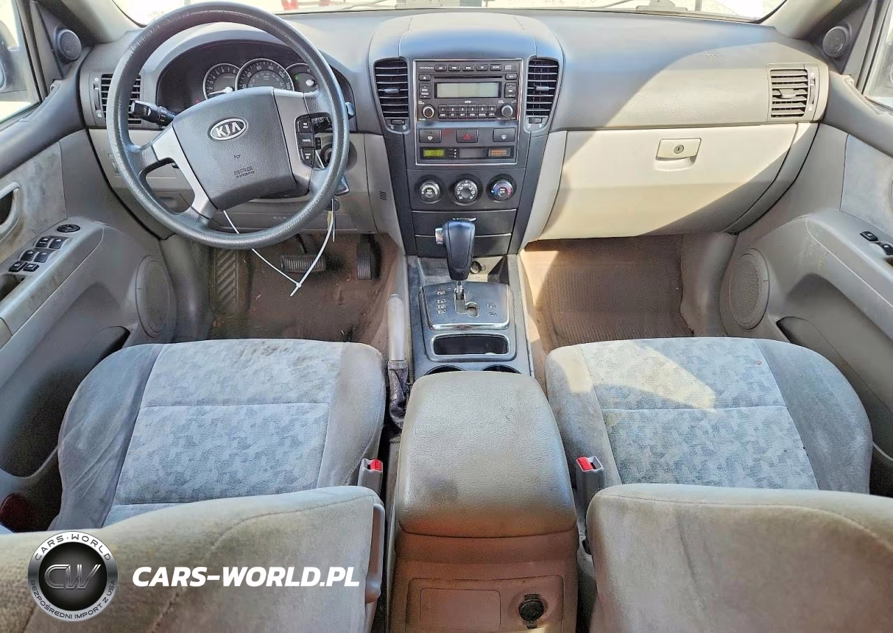 2008 Kia Sorento Base VIN:KNDJD735X85810842 - 8