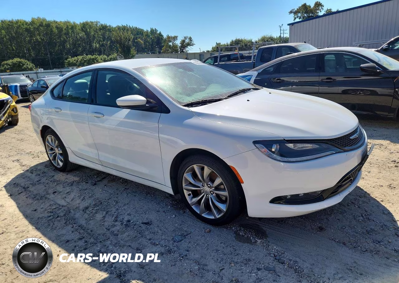 2015 Chrysler 200 S VIN:1C3CCCDG9FN543831 - 4