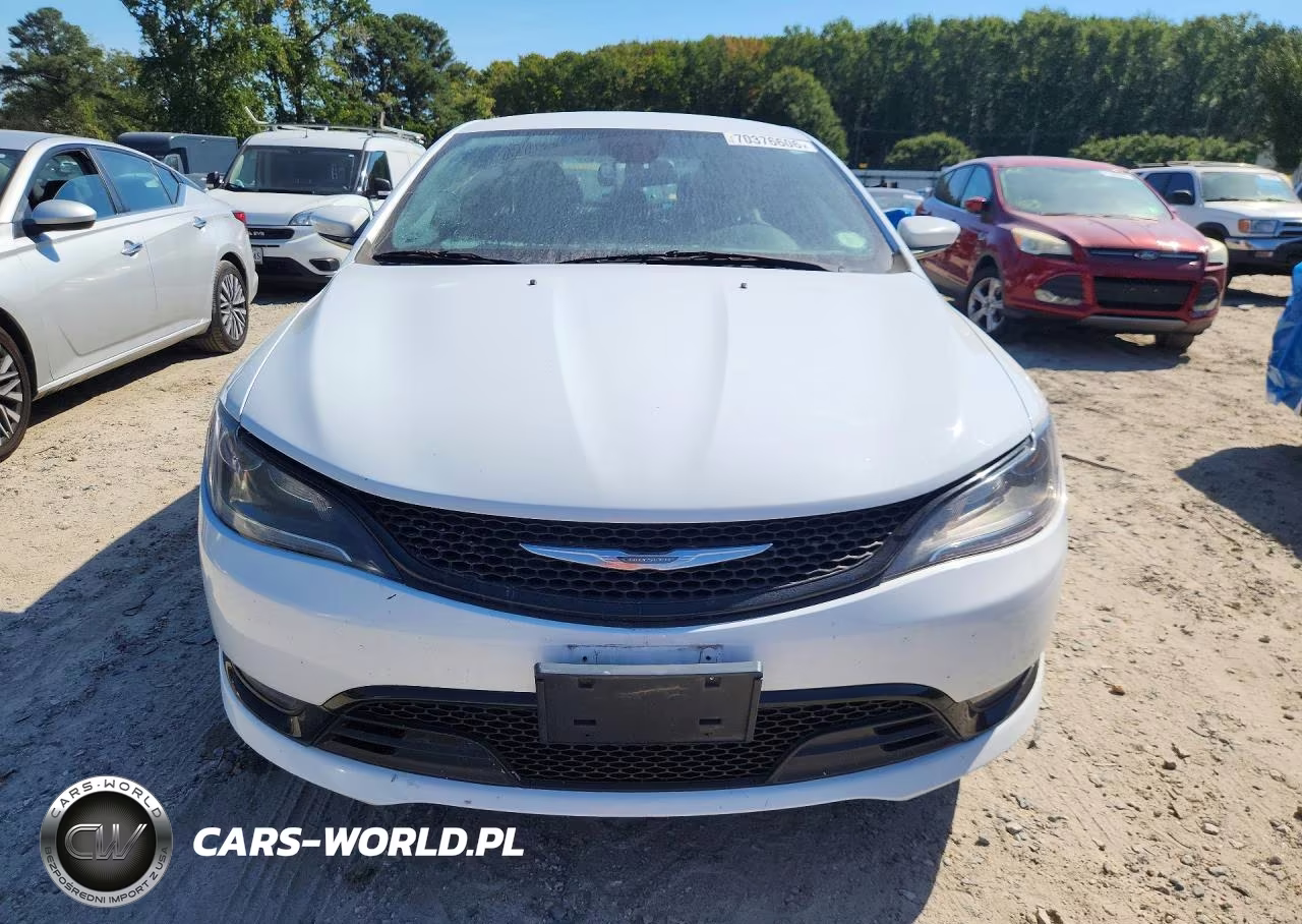 2015 Chrysler 200 S VIN:1C3CCCDG9FN543831 - 5
