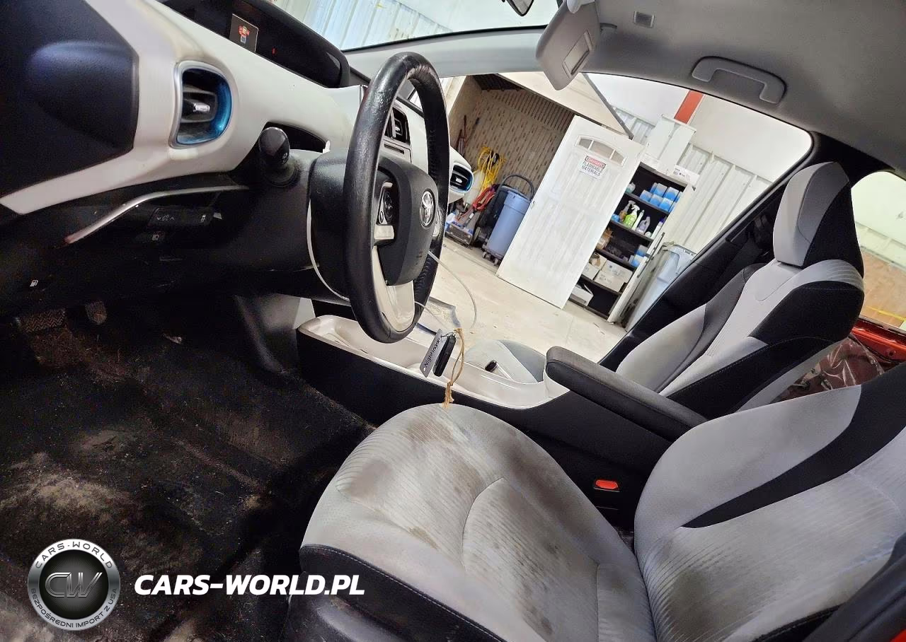 2017 Toyota Prius Three VIN:JTDKARFU6H3528561 - 7