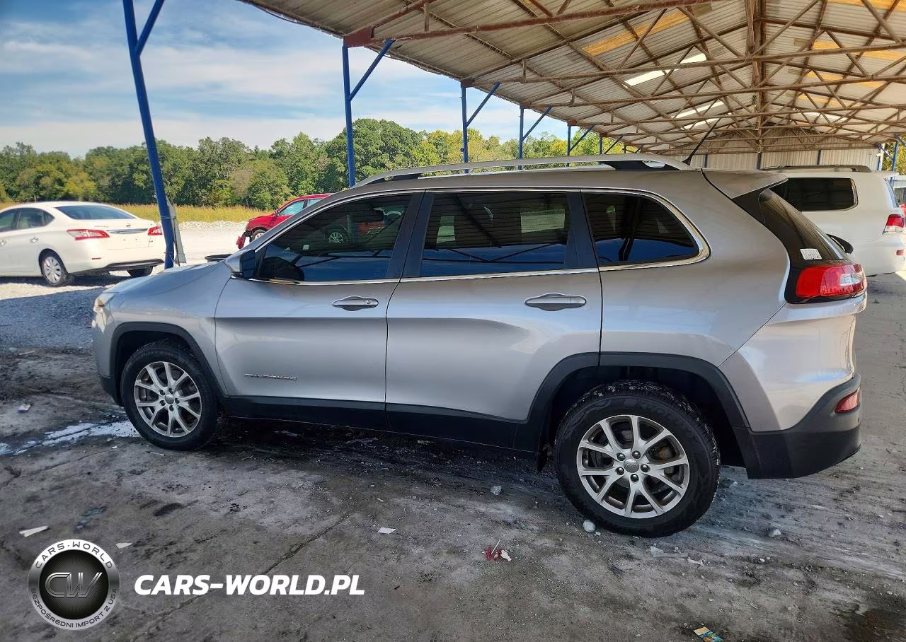 2017 Jeep Cherokee Latitude VIN:1C4PJLCB9HW661299 - 2