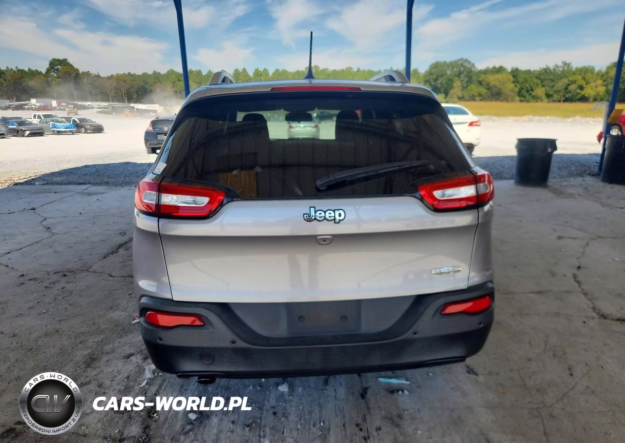 2017 Jeep Cherokee Latitude VIN:1C4PJLCB9HW661299 - 6