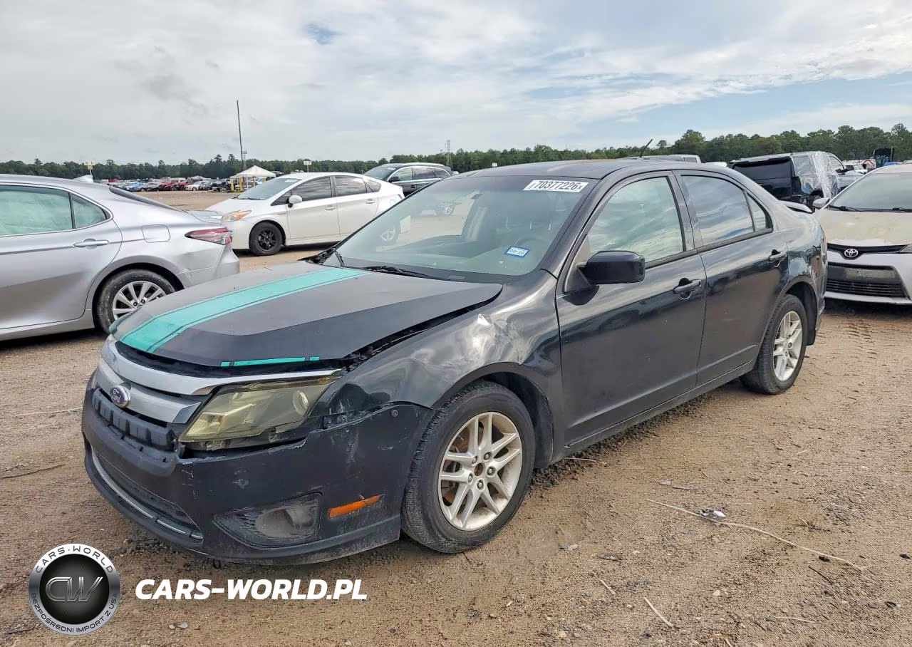 2010 Ford Fusion S