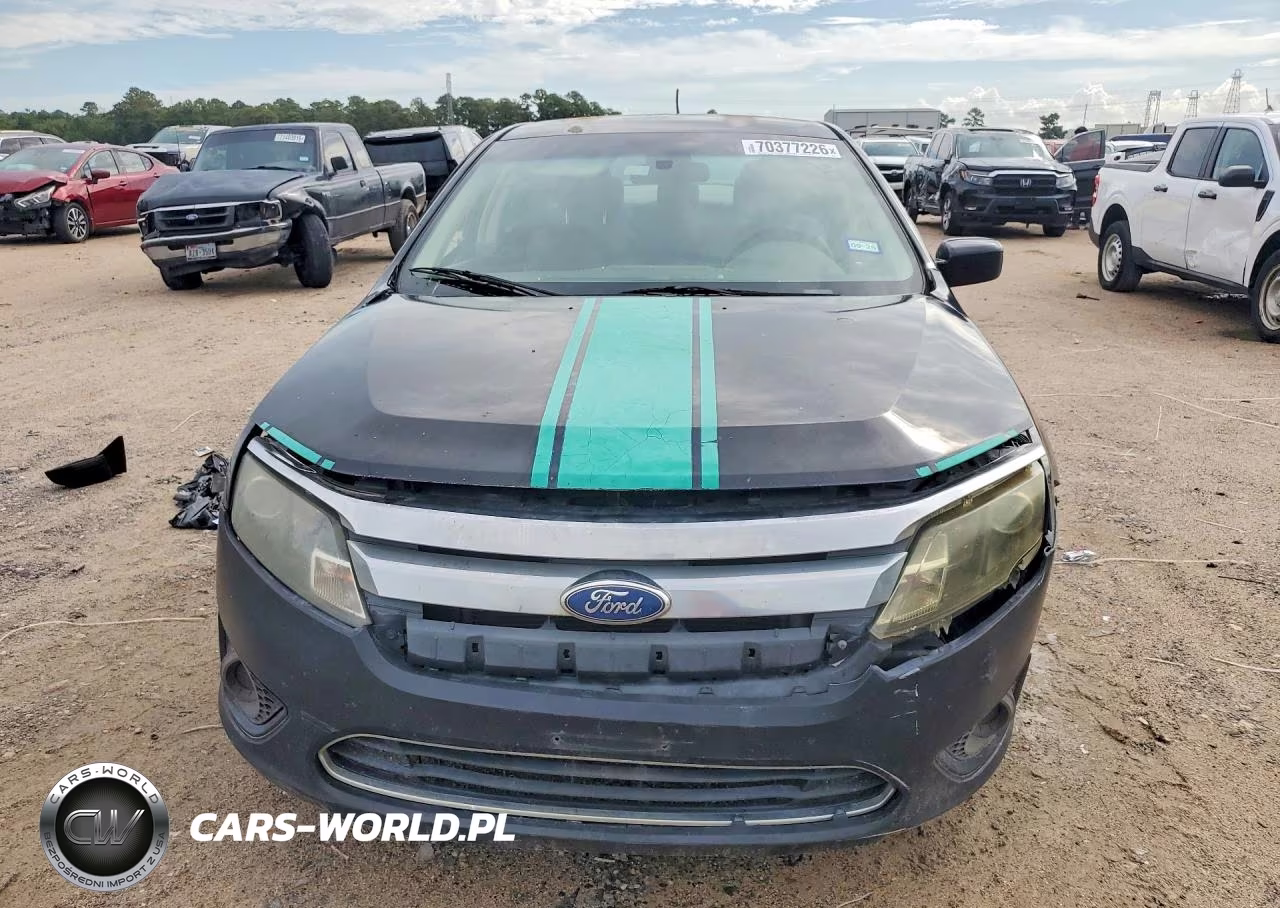 2010 Ford Fusion S VIN:3FAHP0GA1AR402436 - 5